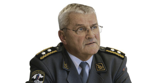 Divisionär a D Peter Stutz